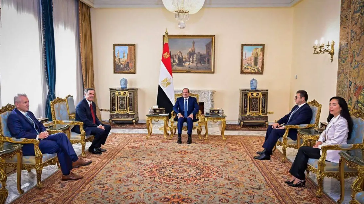 السيسي يستقبل مدير المخابرات الامريكية ويؤكد رفض مصر لاي اعتداء على الدول العربية