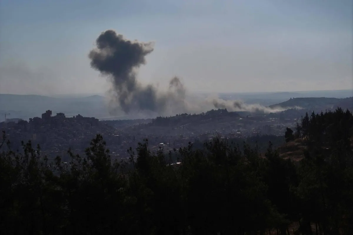 انفجارات عنيفة تهز مستودعات اسلحة جنوب حلب