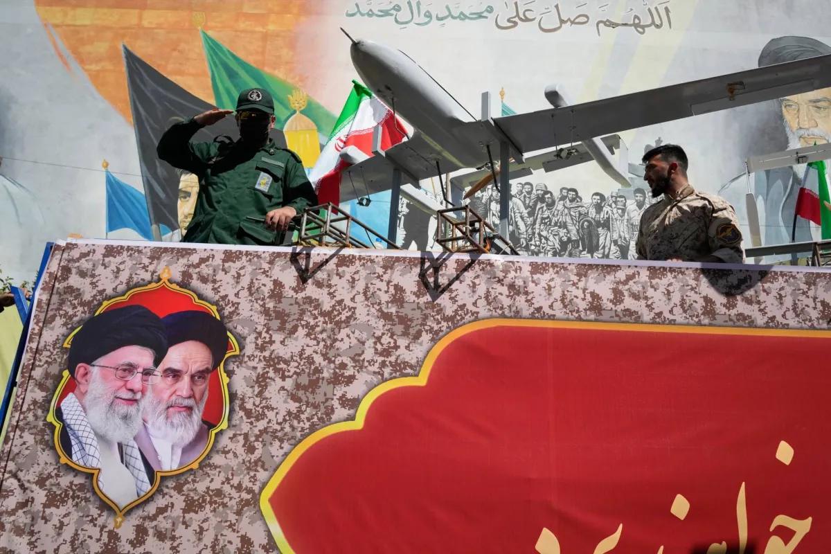 الحرس الثوري يعلن اسقاط مسيرة امريكية ويهدد بتغيير جغرافيا الحرب