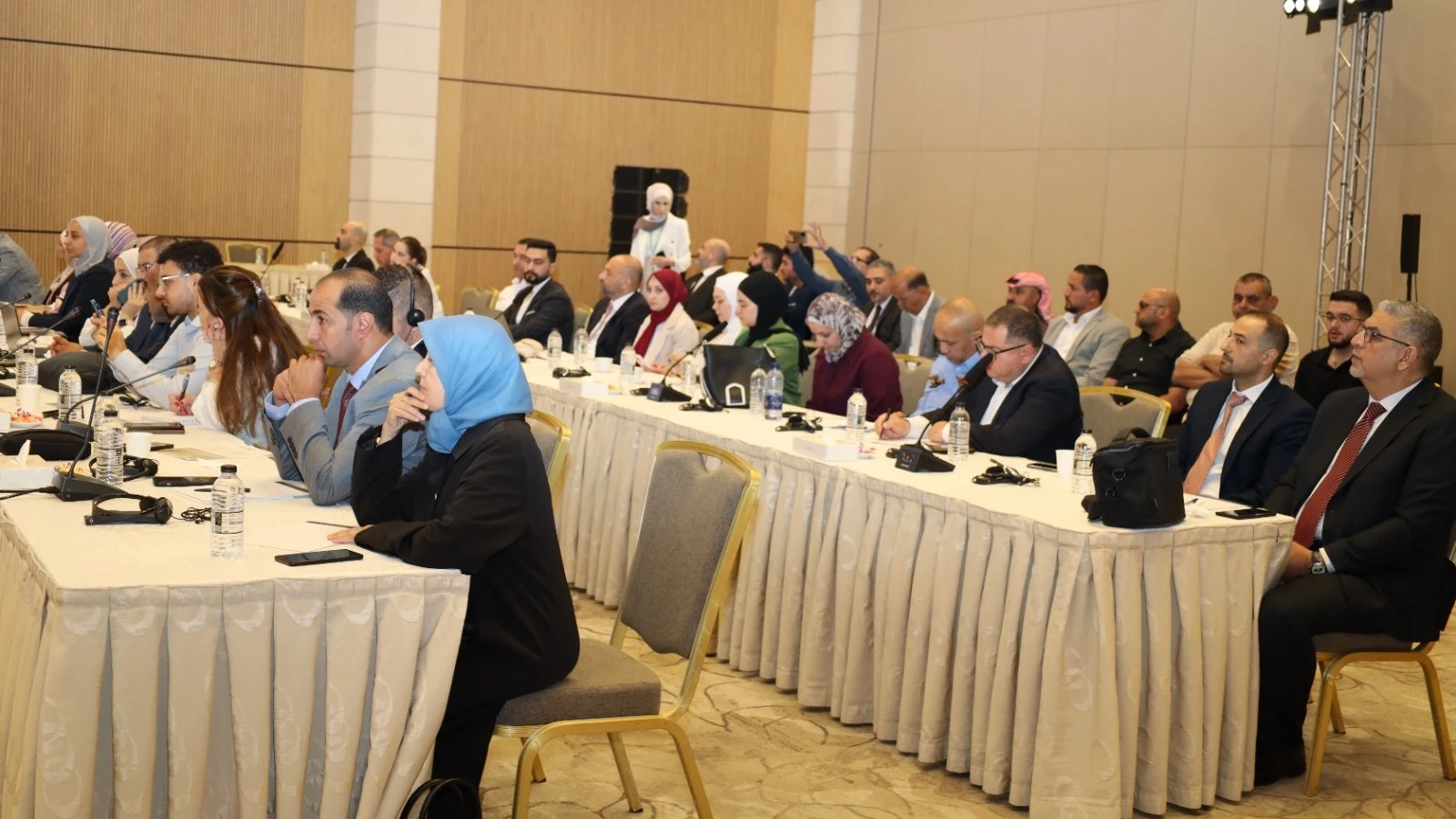 تعزيز مشاركة القطاع الخاص في تطوير منظومة النقل العام بالاردن