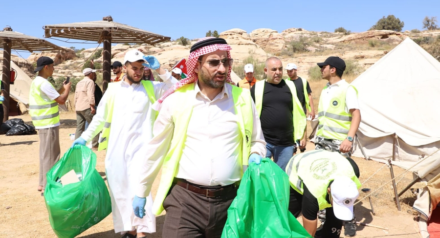 الأوقاف تنفذ حملة نظافة في محمية ضانا بمحافظة الطفيلة
