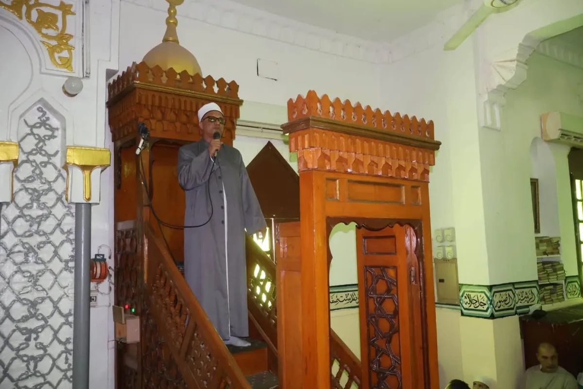 خطبة الجمعة في مصر تحذر من تصوير الافراد دون اذن وتثير جدلا حول الخصوصية