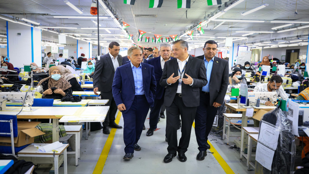 رئيس الوزراء يؤكد دعم الحكومة لتوسع الاستثمارات الصناعية في الطفيلة