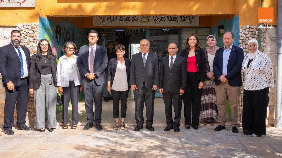 Minister of Education, CEO of Orange Jordan Visit School Under Kingdom’s First of its Kind “Digital Schools” Program