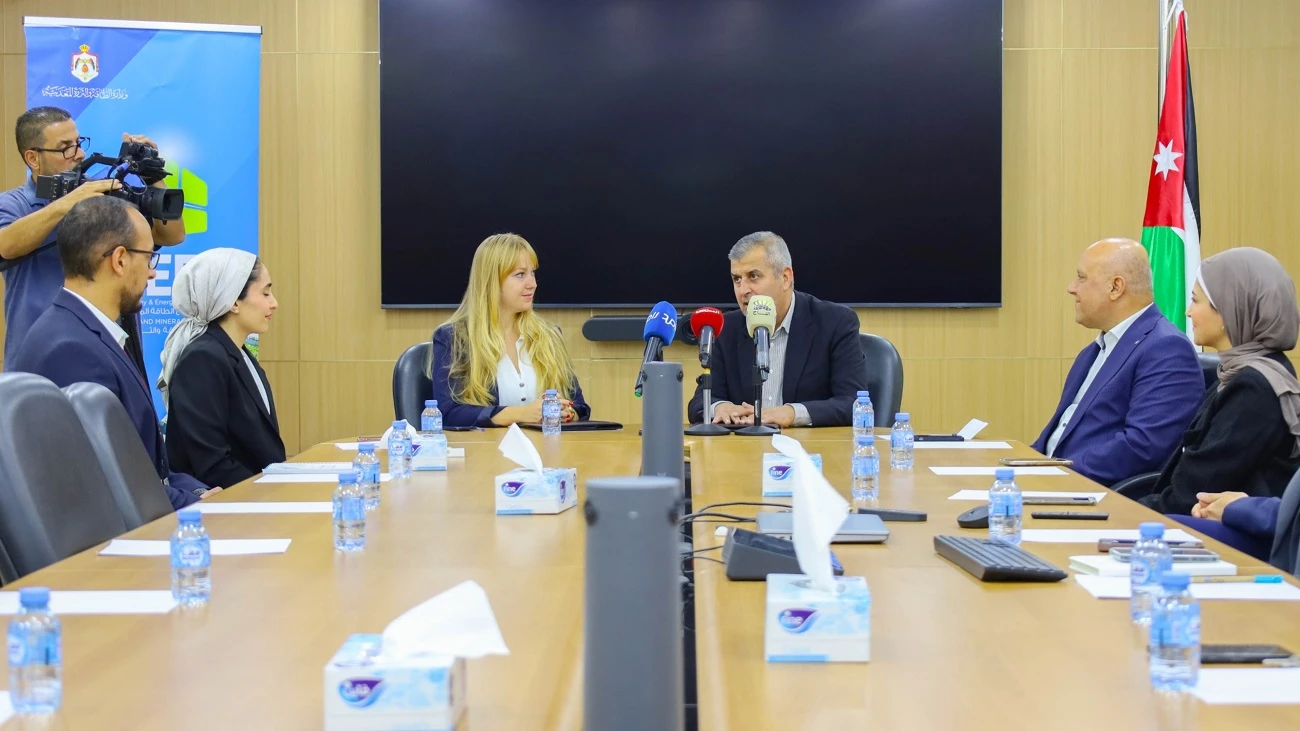 تعاون جديد لدعم اسر الازرق في مواجهة التغير المناخي عبر الطاقة المتجددة