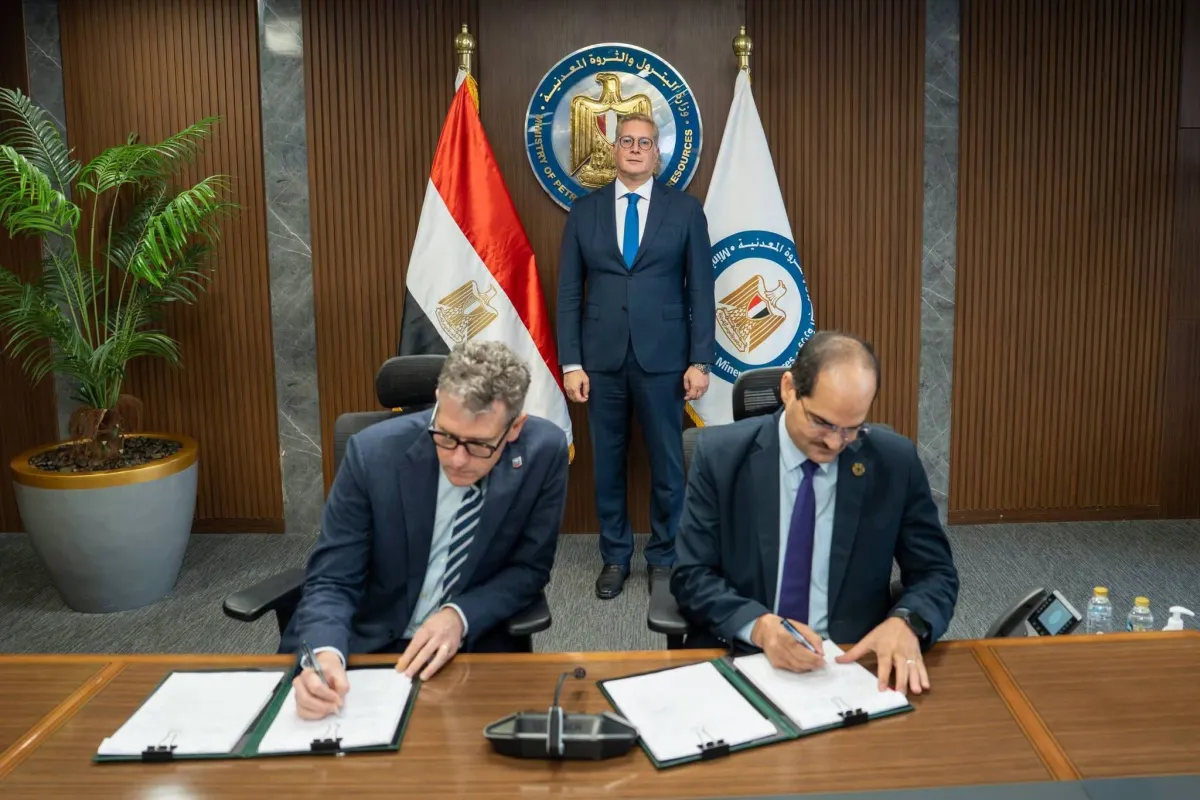 مصر توقع اتفاقية مع شيفرون للتنقيب عن الغاز والنفط باستثمارات 88 مليون دولار