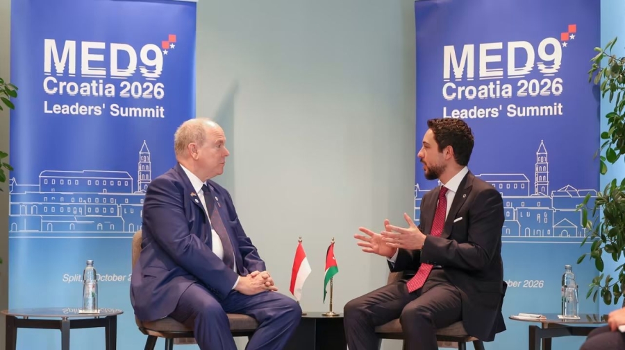 مندوبا عن الملك، ولي العهد يشارك بأعمال قمة 