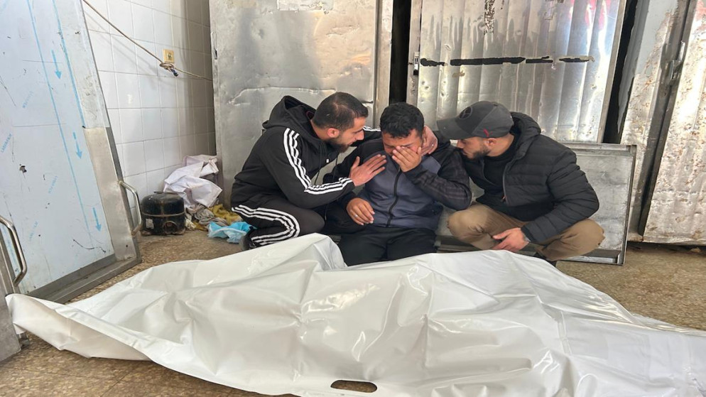 استشهاد 3 فلسطينيين بينهم طفلة برصاص الاحتلال في غزة
