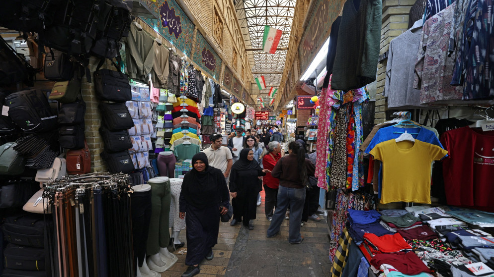 ازمة الاسواق في ايران وتراجع الطلب وسط ضغوط التضخم والحرب