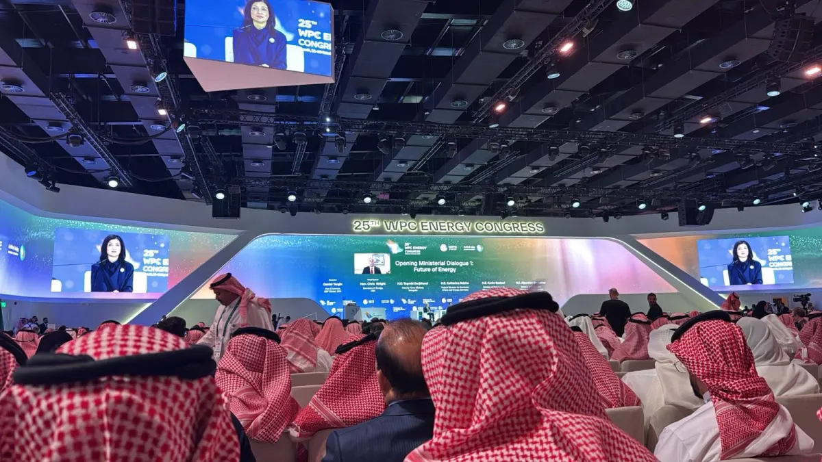 وزير الطاقة الاميركي يؤكد دعم بلاده الثابت للسعودية ويدين الهجمات على المملكة