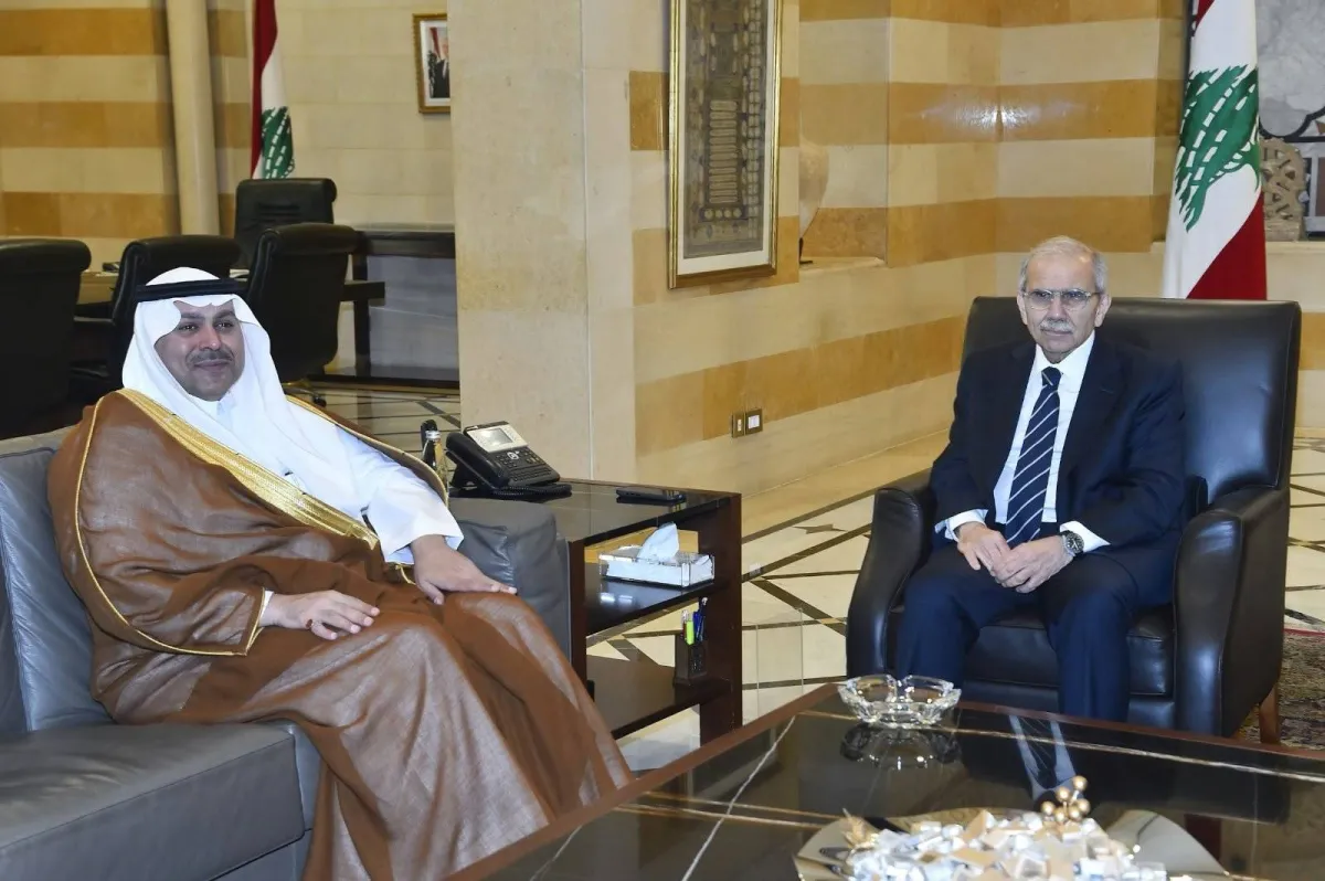 السفير السعودي يؤكد دعم المملكة للبنان ويثمن جهود الحكومة
