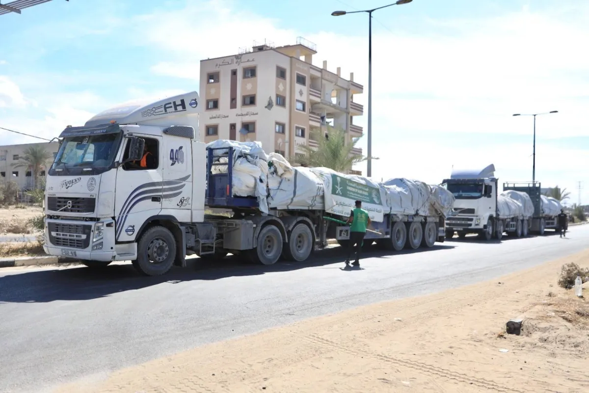 قافلة مساعدات سعودية جديدة تصل الى قطاع غزة لدعم النازحين