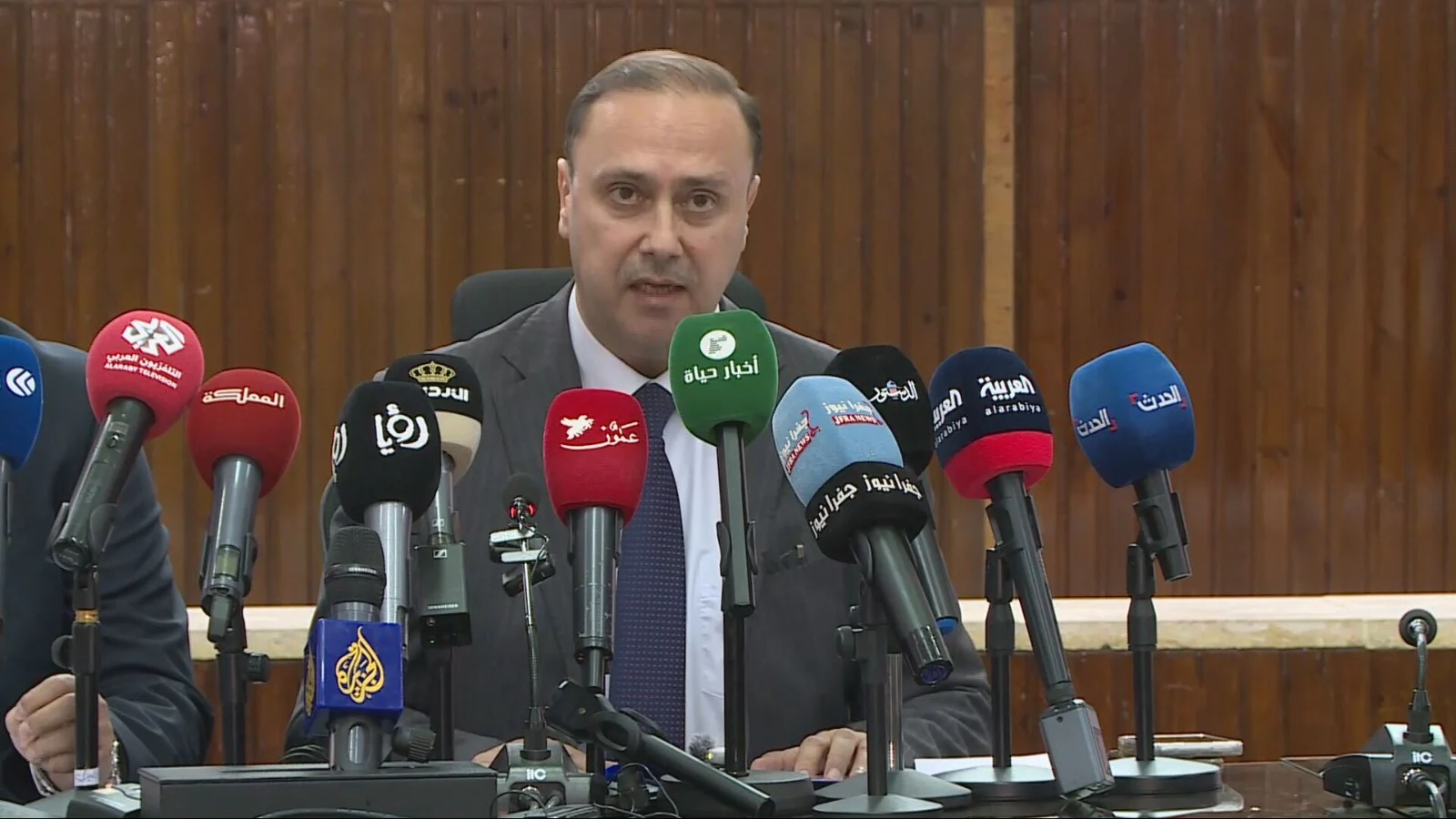 المومني يؤكد ان المسيحيين جزء اصيل من النسيج الوطني الاردني