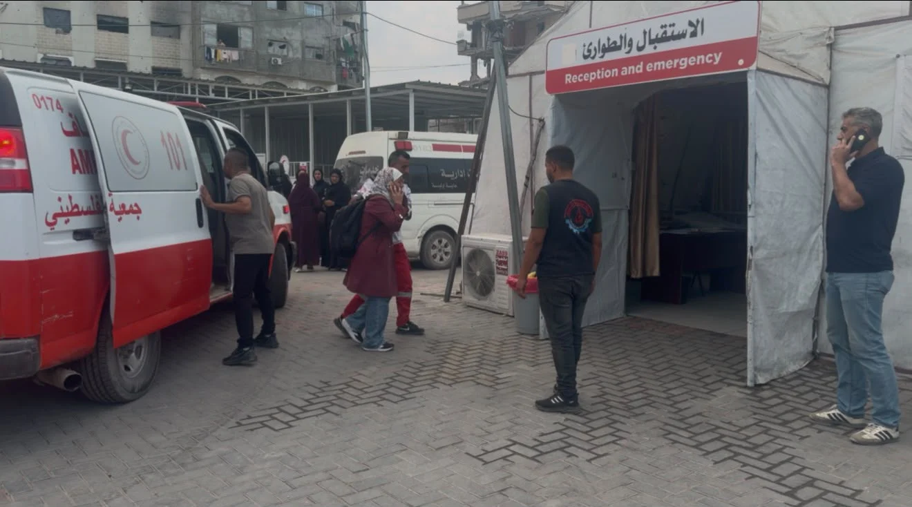 شهيد وعدد من المصابين في غارات اسرائيلية مكثفة على قطاع غزة