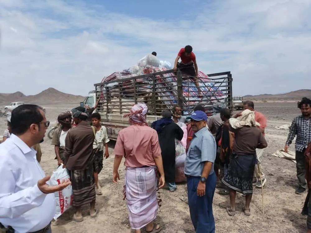 سلطات لحج تكثف جهودها لاحتواء ازمة النازحين جراء تصعيد الحوثيين