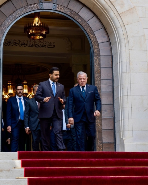 الملك ورئيس الوزراء العراقي يعقدان لقاء في قصر بسمان
