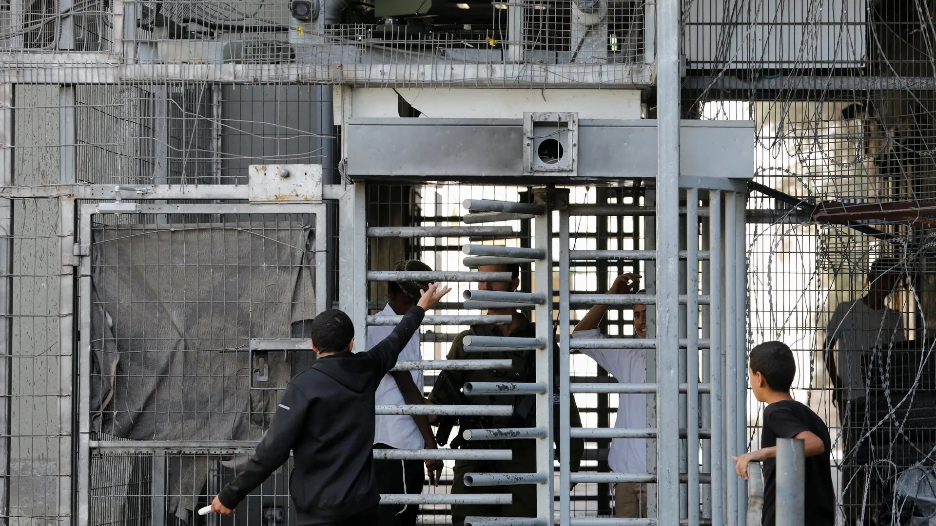 خسائر فادحة للاقتصاد الفلسطيني بسبب قيود الحواجز العسكرية