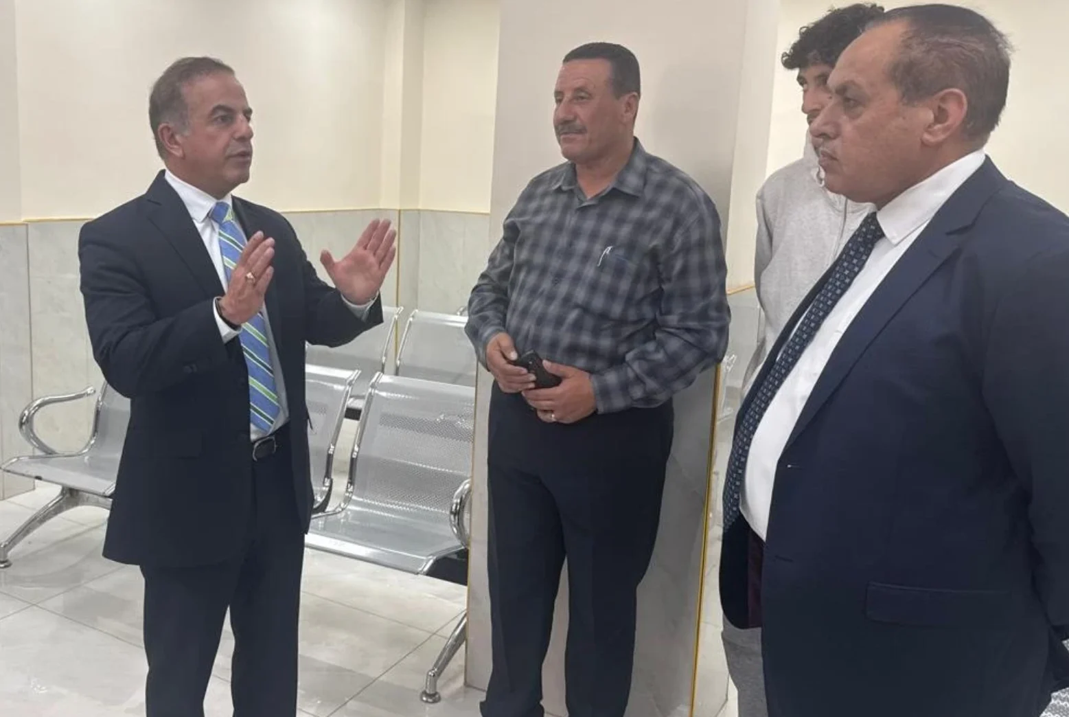 مدير الاحوال المدنية يتفقد مكتب جنوب عمان بعد اعمال التاهيل