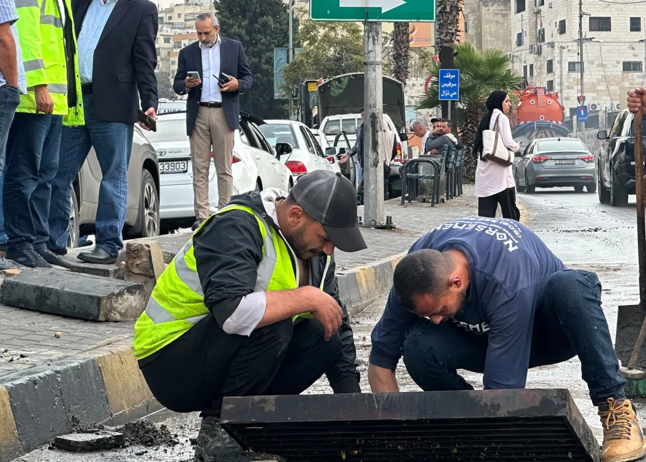 امانة عمان تستنفر كوادرها للتعامل مع المنخفض الجوي