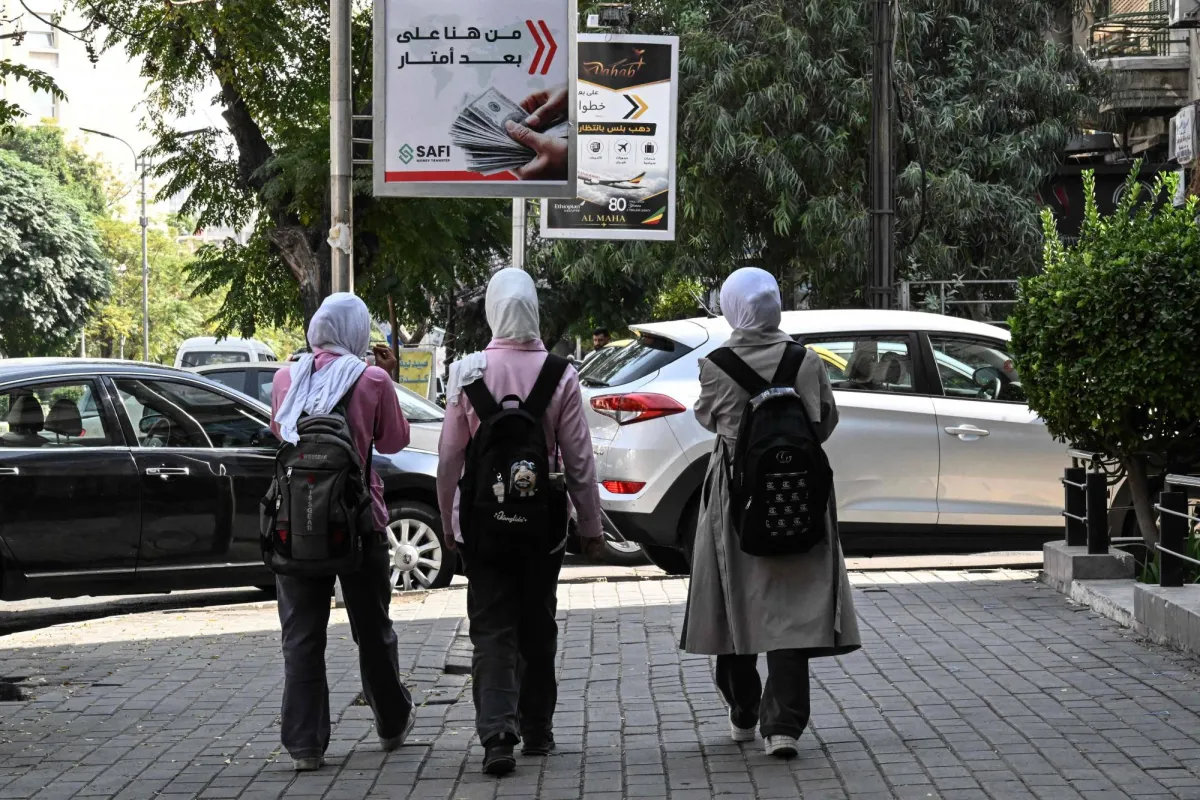 جدل واسع في سوريا بسبب تعديلات المناهج الدراسية وحذف صور نسائية